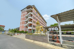 OYO 762 Chompoo
